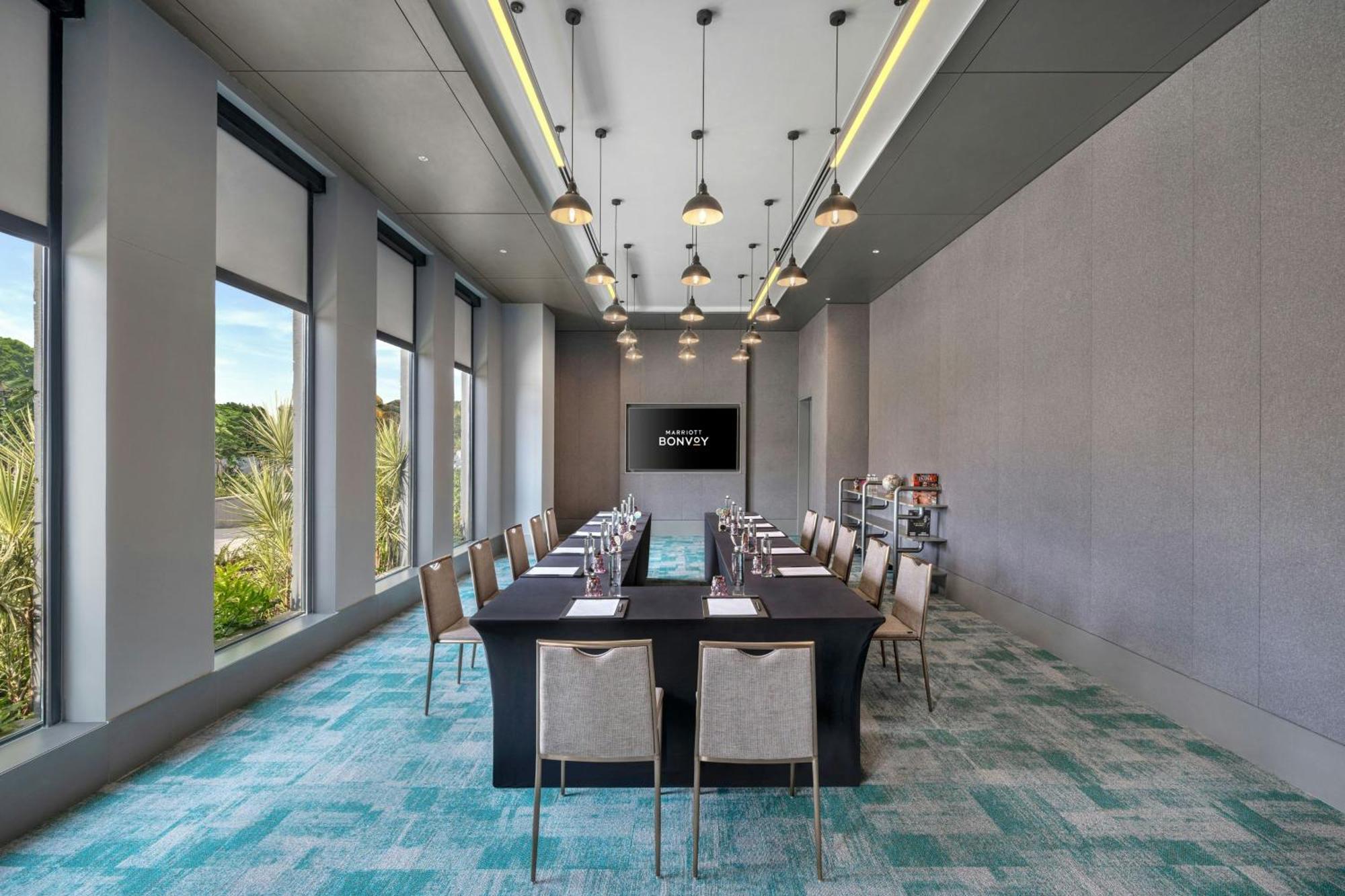 Moxy Bengaluru Airport Prestige Tech Cloud Hotell Devanahalli Eksteriør bilde