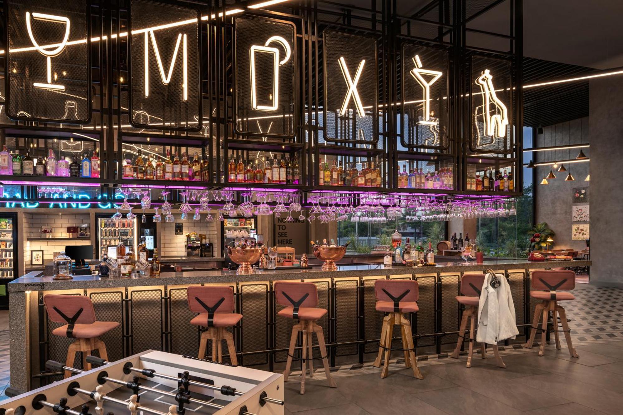 Moxy Bengaluru Airport Prestige Tech Cloud Hotell Devanahalli Eksteriør bilde